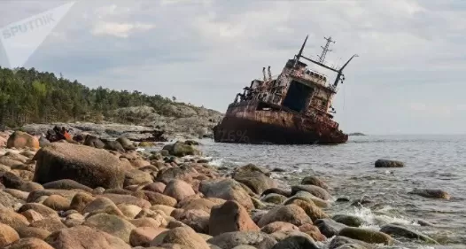 Tragic Loss of Immigrants in English Channel Highlights Urgency for Collaborative Refugee Policies